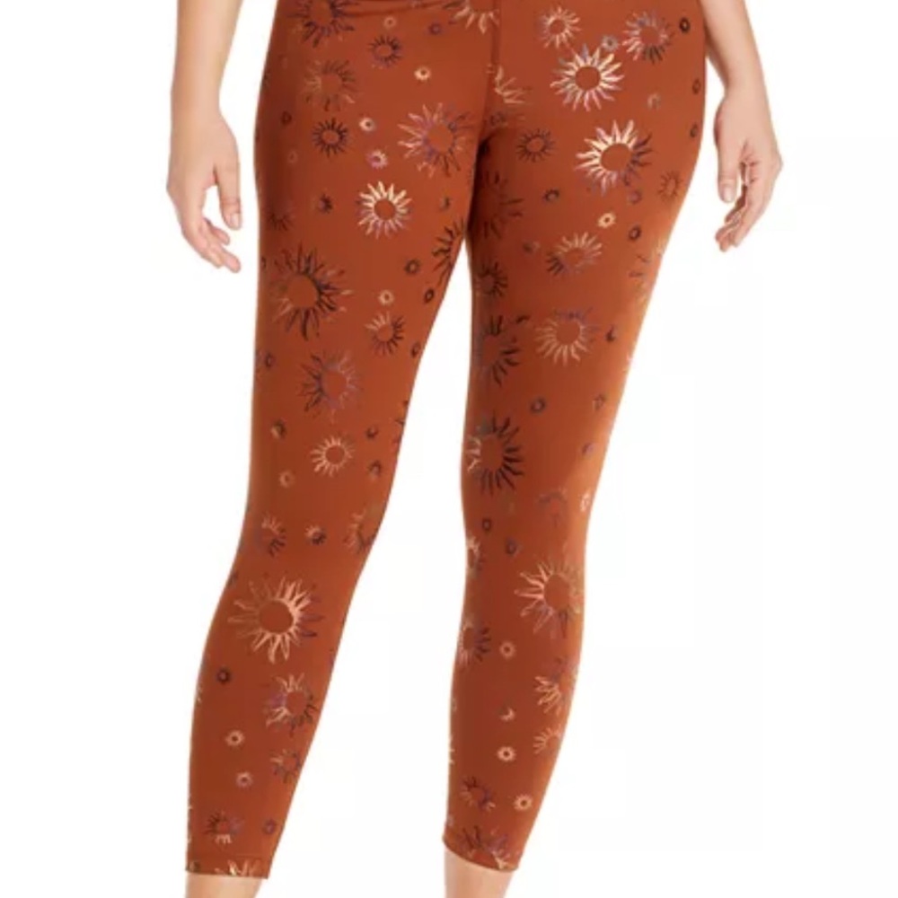 Beyond Yoga High Waisted Foil Sun Print Midi Leggings